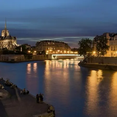 Renove Parisien En Plein Coeur De L'ile Saint-louis Juste En Face De Notre-dame ! Διαμέρισμα