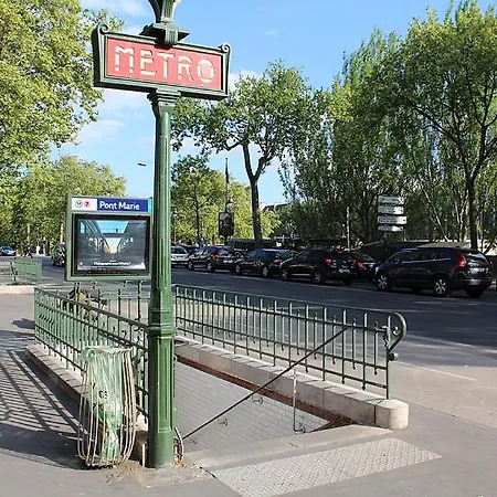 아파트 Renove Parisien En Plein Coeur De L'ile Saint-louis Juste En Face De Notre-dame !