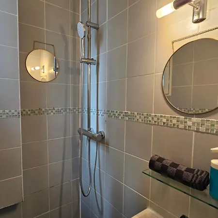 Renove Parisien En Plein Coeur De L'ile Saint-louis Juste En Face De Notre-dame ! 아파트