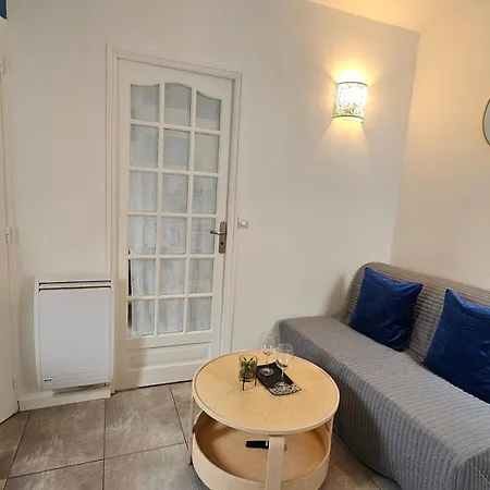 Renove Parisien En Plein Coeur De L'ile Saint-louis Juste En Face De Notre-dame ! Appartement Paris